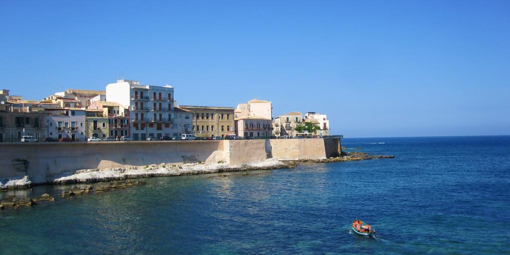 Villa Syrakosia A Ortigia Syrakus Exterior foto